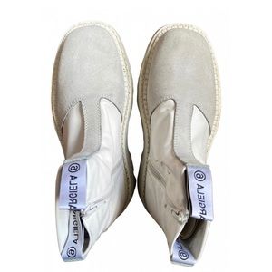 MM6 Masion Margiela square toe boots